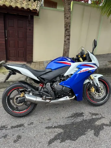 Moto Honda CBR 2013 