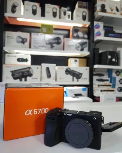 Câmera Sony Alpha Mirrorless a6700 (Corpo) Novo com Nota