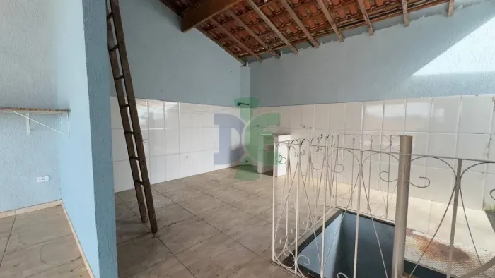 Sobrado com 3 quartos, 500 m², à venda por R$ 1.500.000 - Jardim Nova Es