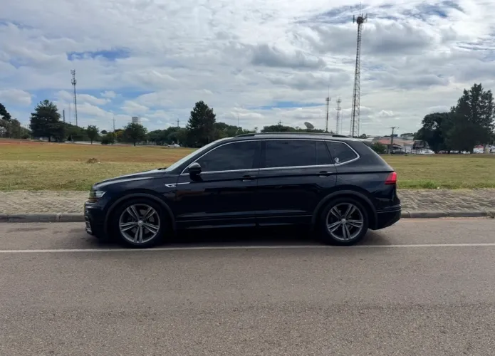 Volkswagen Tiguan Allspac R-line 350 TSI 2.0 4X4 2019
