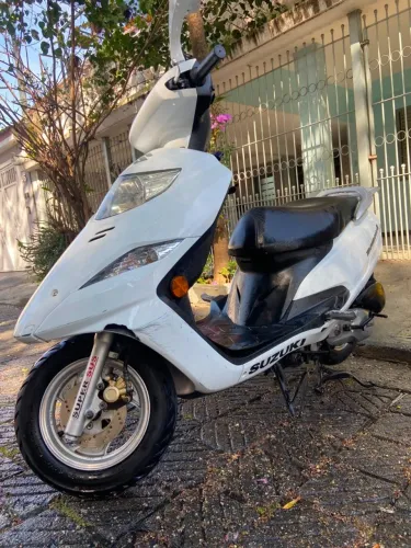 Suzuki Burgman 125i 2014/15 - | 58 Mil Km | R$ 7.500