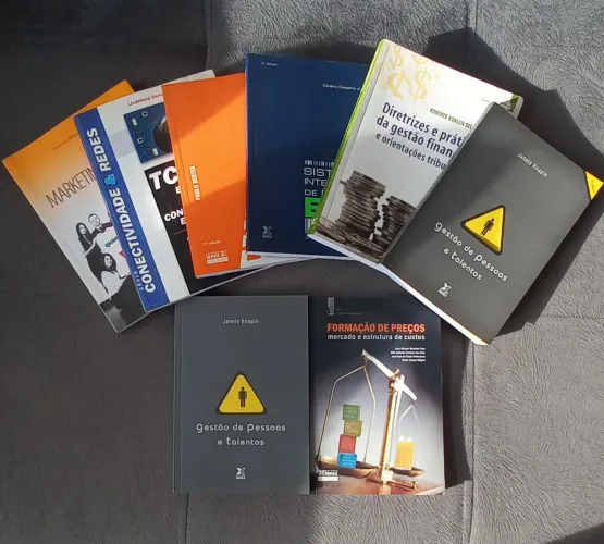 Lote 8 Livros Administração, Marketing, Finanças e TI (Seminovos)