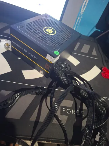 Fonte revenger 750w