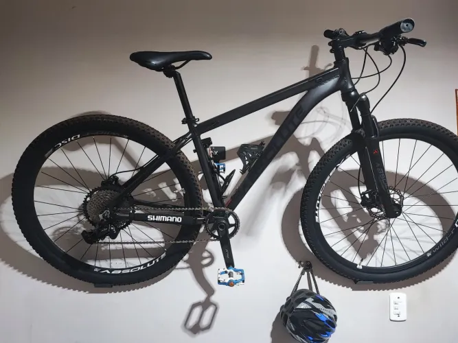 Bike MTB aro 29 absolute com suspensão a ar
