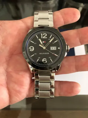 Relógio Tommy Hilfiger Masculino. Original, Em Ótimo Estado.
