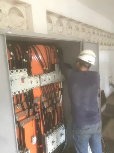 Instalação e Manutenção Elétrica, Hidráulica e Ar condicionado