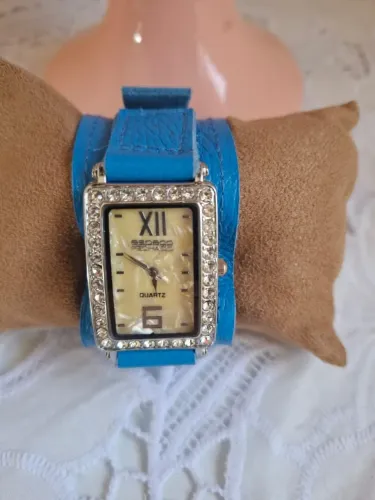 Relógio Guess e Festiva Quadrado Original Pulseira couro