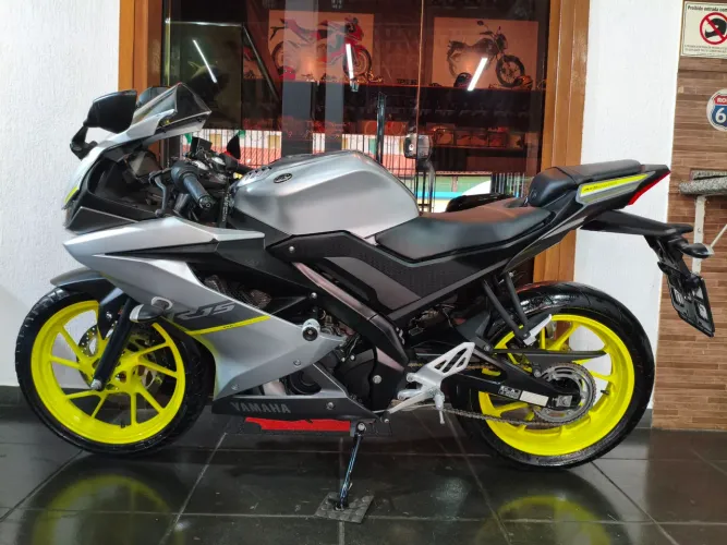 YAMAHA R 15 ABS 2024 NOVA