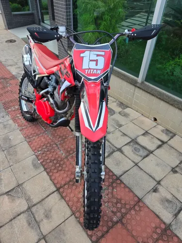 Crf 230 2011