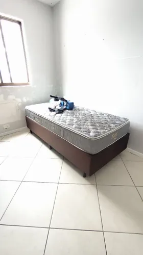 Cama Box Solteiro + Colchão Fort (Excelente estado)