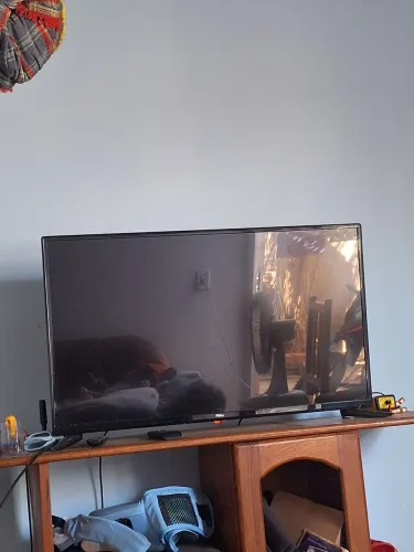 Tv 42 polegadas philco. Não é smart