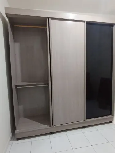 Guarda roupa 3 portas
