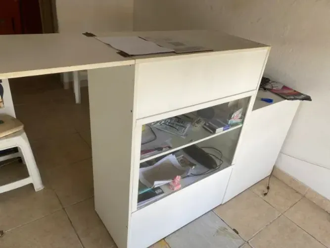 Balcão Expositor Branco