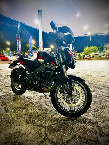 Dominar NS 160