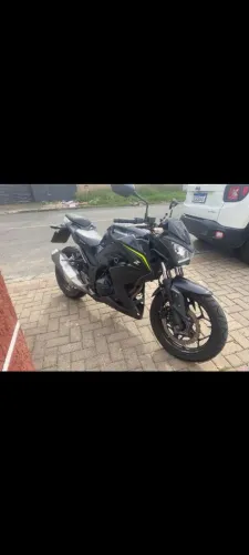 Vendo kawasaky z300 modelo 2019