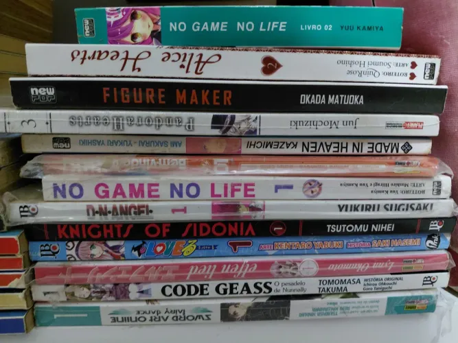 Mangás variados volumes 1