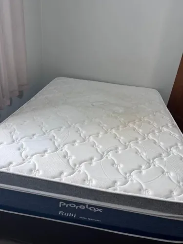 Cama de Casal Prorelax Rubi com Molas Ensacadas + Box Marrom Escuro