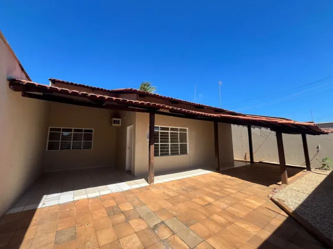 Casa com 4 quartos e piscina à venda na quadra 110 Norte ( Arne 14 ) - Plano Diretror. Pal