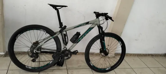 Bicicleta aro 29 para ciclismo usada em perfeito estado