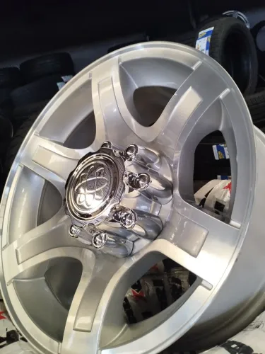 Rodas F250 +Pneus 265/60/20 XBRI BRUTUS