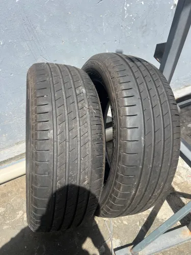 Pneu Aro 18  215/55 R18 