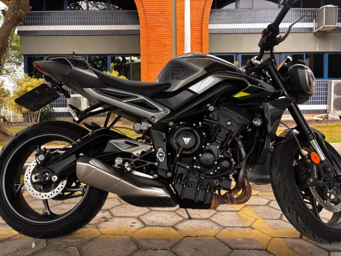 Triumph Street Triple 765 R 24/25