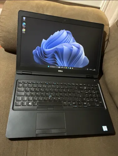 Notebook Dell i5 SSD