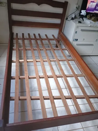Vendo cama de solteirão