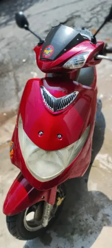 Suzuki Burgman 125 - Doc em dia - Carburador, Embreagem, Pneus e Bataria nova