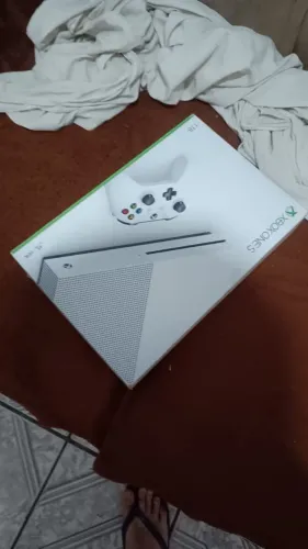 XBOX ONE S 1TB 1 CONTROLE