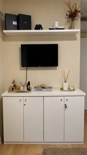 Cômoda com nicho em mdf 