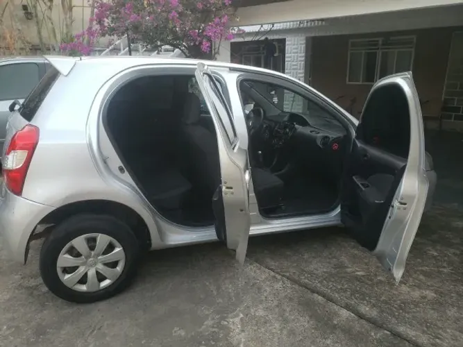 Toyota Etios X 1.3 Flex 16V 5P Mec. 2016