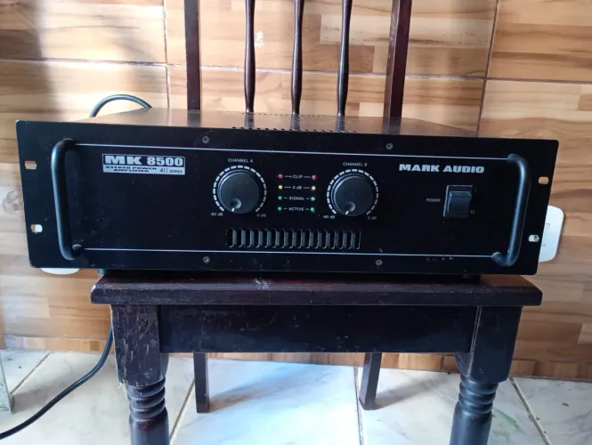 Aplificador MK audio 8500