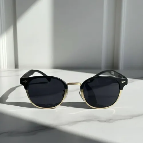 Óculos de sol estilo clubmaster