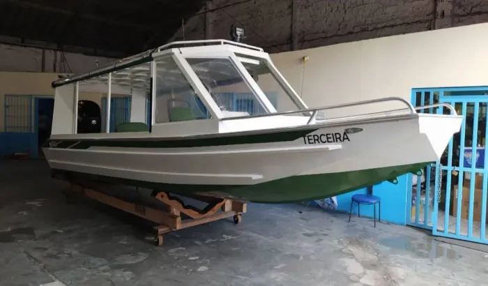 Vende-se lancha 115HP 2022