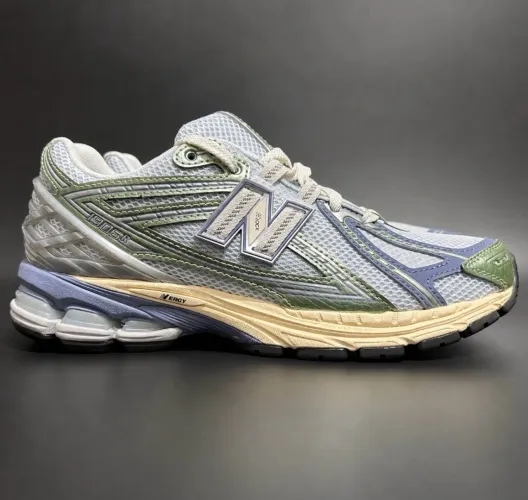 Tênis New balance 1906