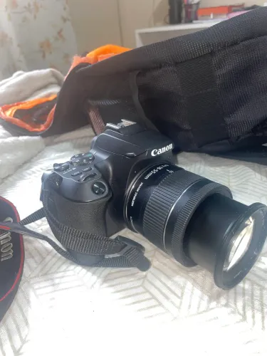 Canon eos rebel sl3 + Lente do kit