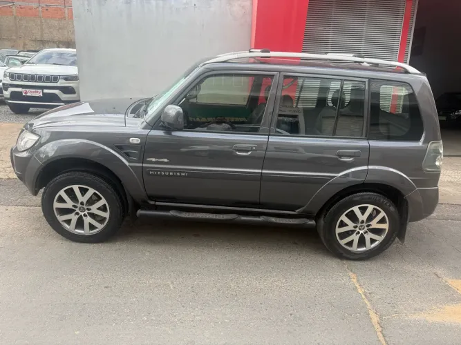 Mitsubishi Pajero TR4 2.0/ 2.0 Flex 16V 4X4 Aut. 2015