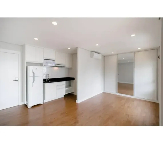 Studio (semi mobiliado) para locação com 35m2 na Vila Madalena - São Paulo - SP