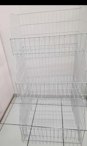 Vende se expositor para lojas, mercadinhos, etc