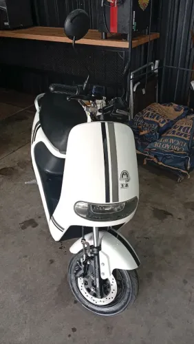 SCOTTER ELÉTRICA 1500W