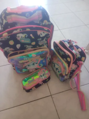 Vendo kit escolar completo