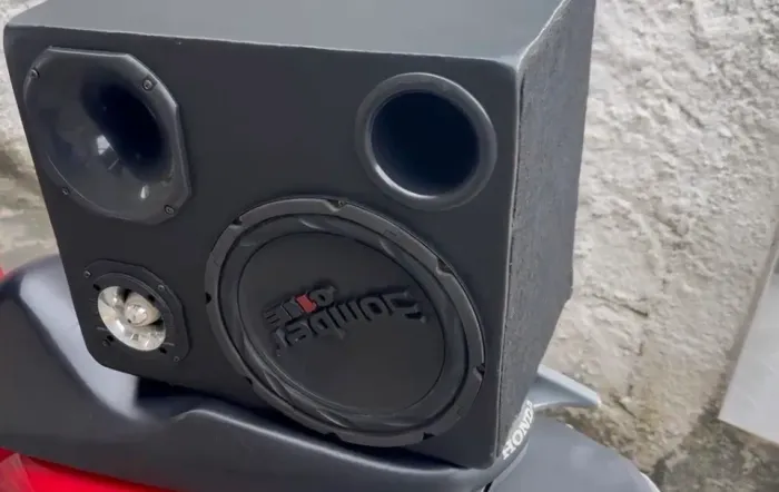 Vendo caixa de som automotivo SEM MODULO 