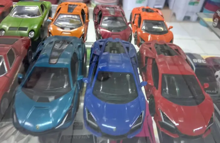 Miniatura de Carros Esportivos diversos metal colecionáveis 