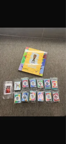 Álbum dourado completo copa 2026 , com todas as figurinhas para colar 