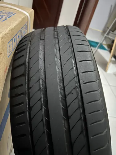 Pneus Michellin 205/55R16