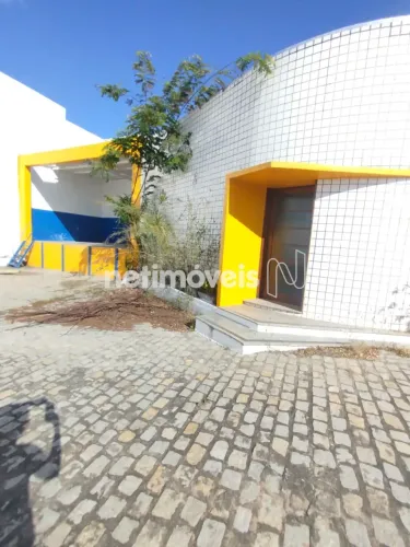 Aluguel de Galpão bem localizado na Avenida Fróes da Mota em Feira de Santana