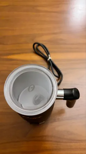Espumador de Leite Elétrico Oster 4 em 1