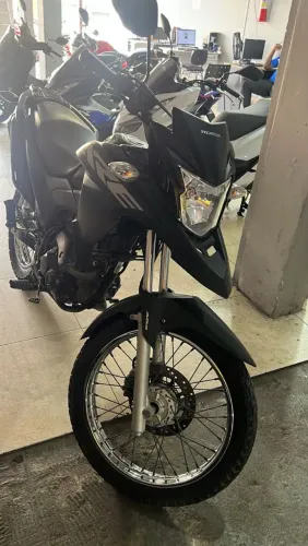 XRE 190 novinha 2024