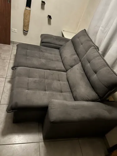 Sofá retrátil reclinável 